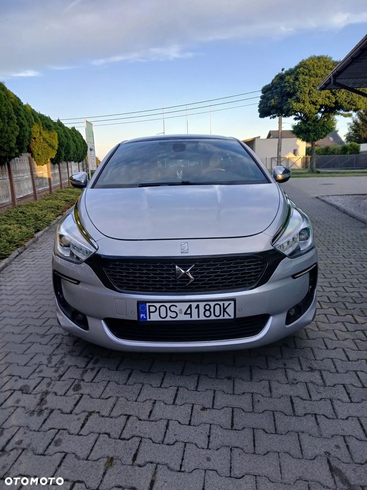 DS Automobiles DS 5