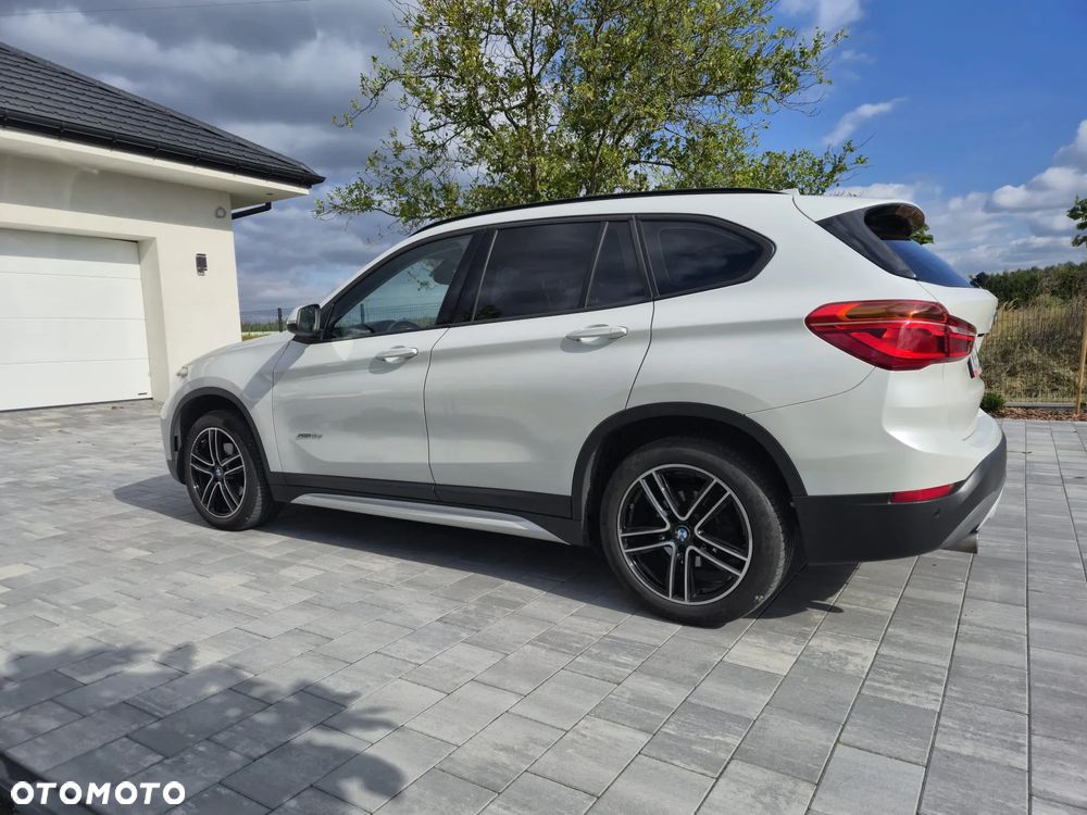 BMW X1 sDrive18d Sport Line sport - 4