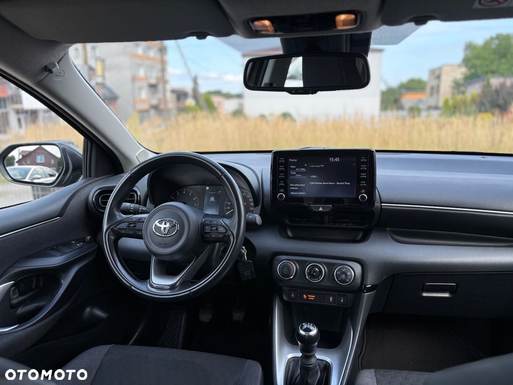 Toyota Yaris 1.5 Comfort - 25
