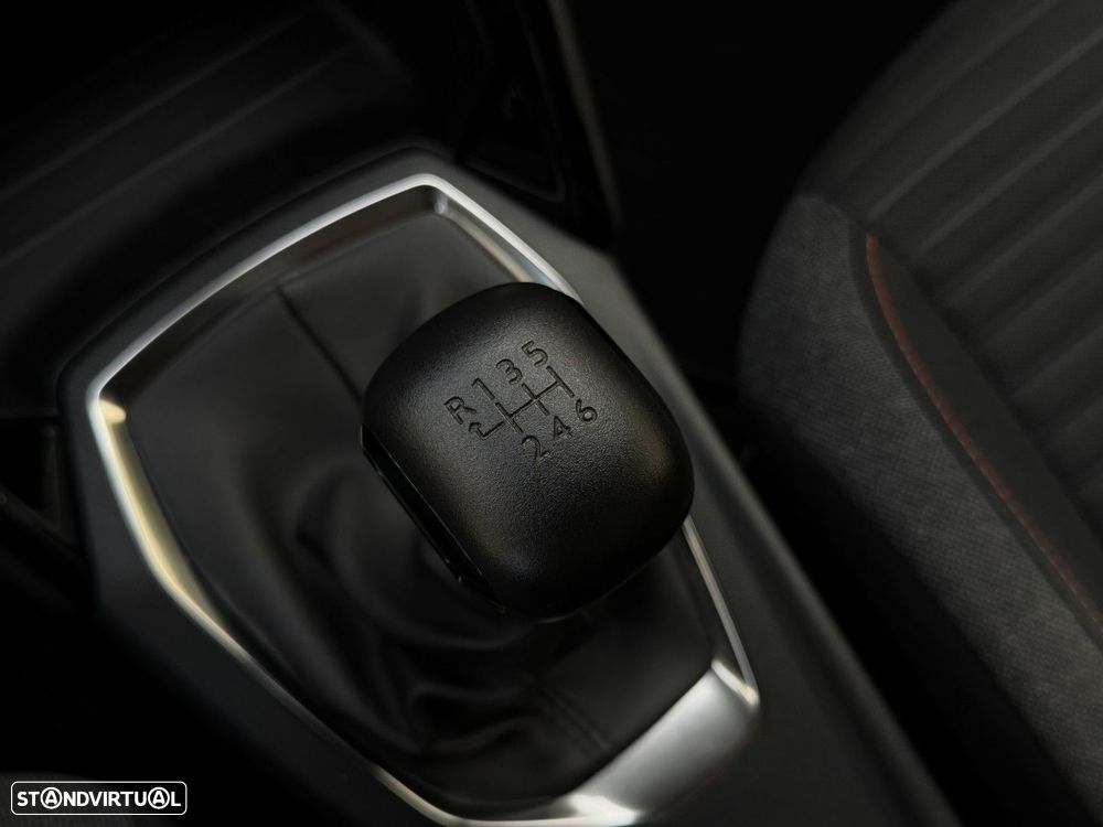 Peugeot 208 1.2 PureTech Active Pack - 28