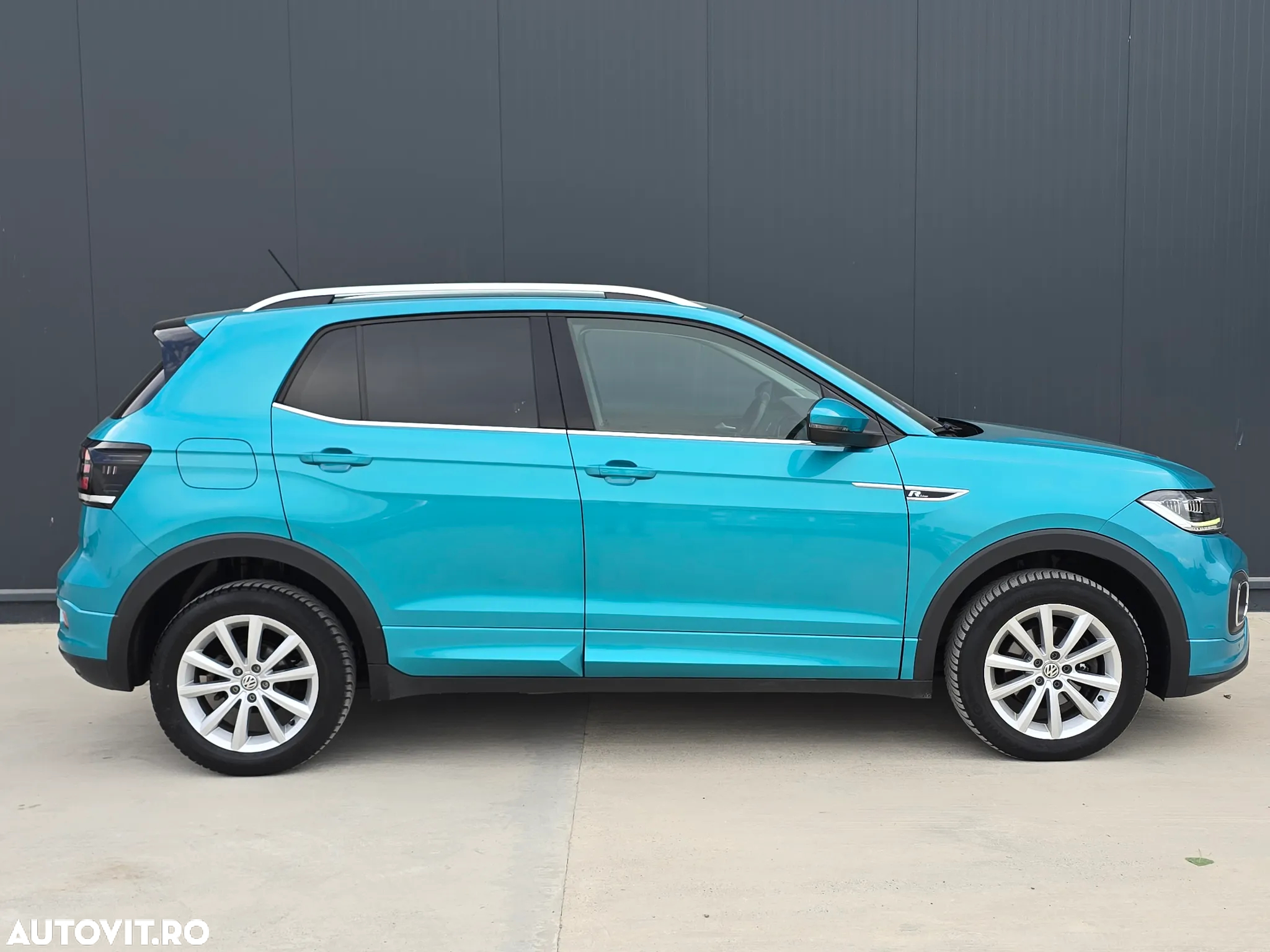 Volkswagen T-Cross - 16