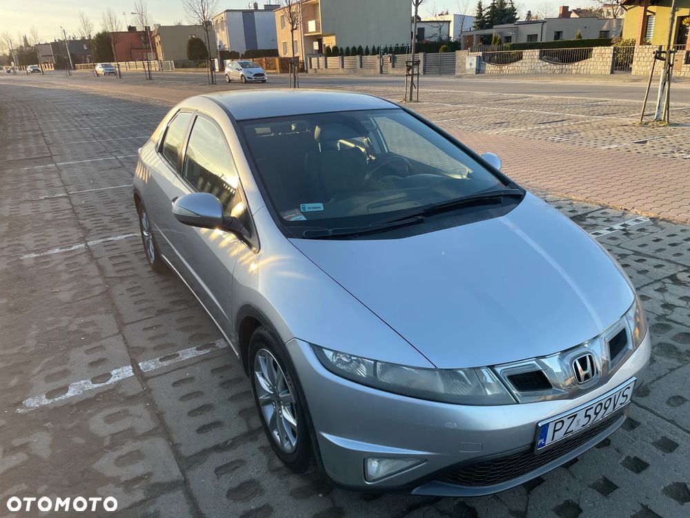 Honda Civic 1.8 Comfort - 3