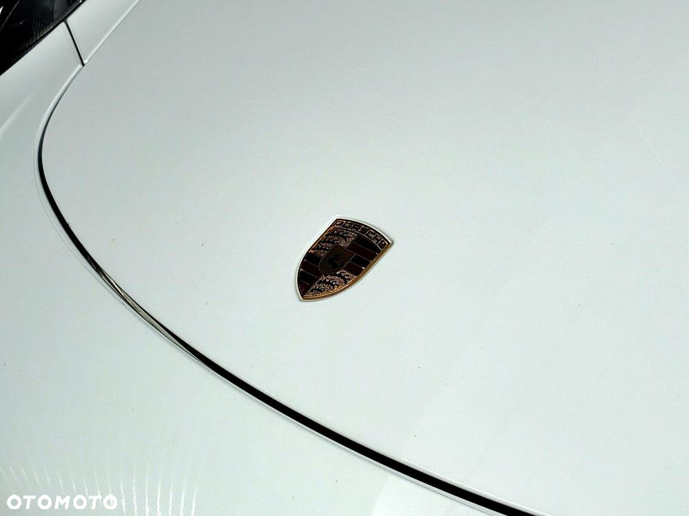 Porsche 911 - 32