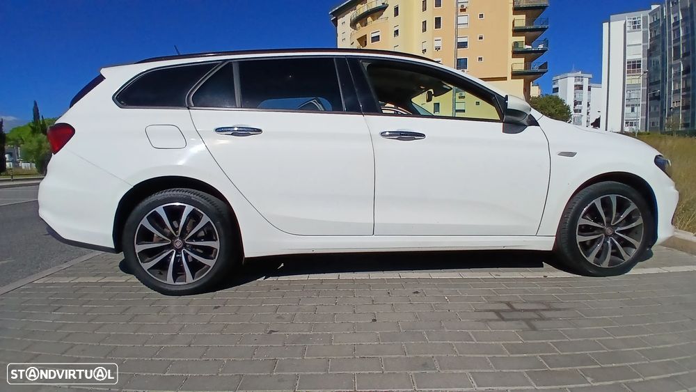 Fiat Tipo Station Wagon 1.3 M-Jet Lounge - 12