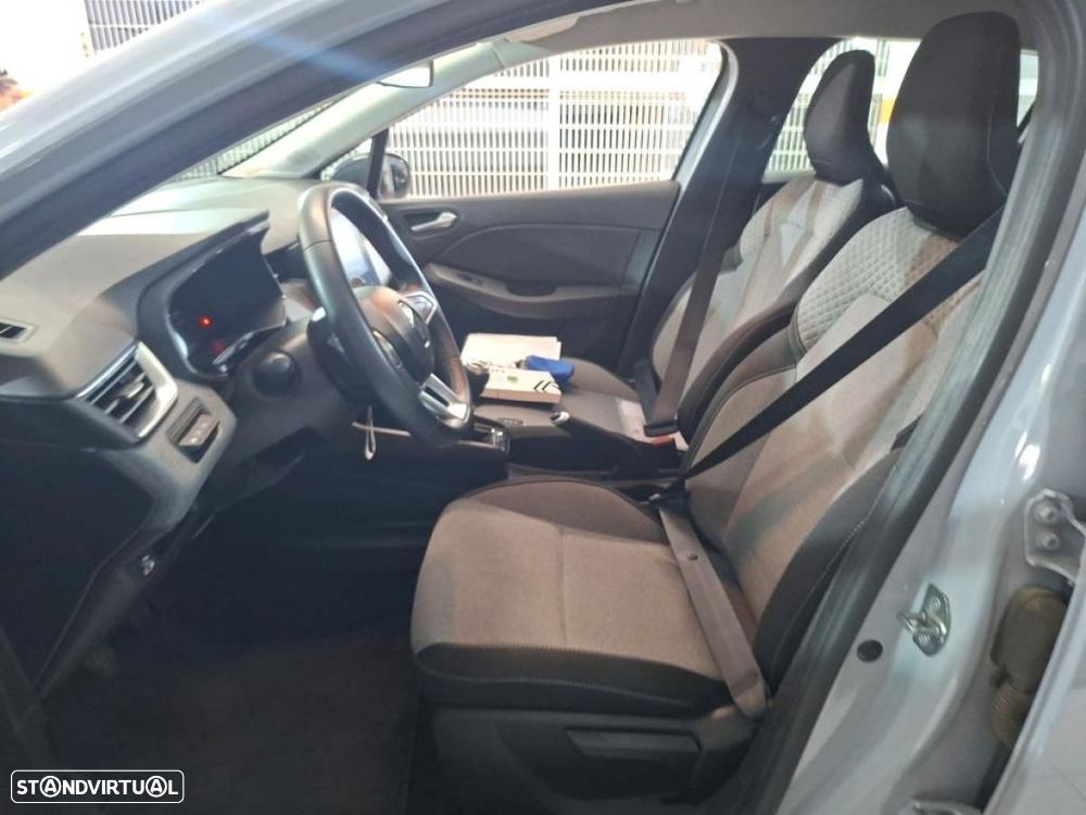 Renault Clio 1.0 TCe Evolution Bi-Fuel - 5