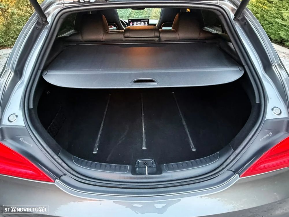Mercedes-Benz CLA 220 d 7G-DCT AMG Line - 28