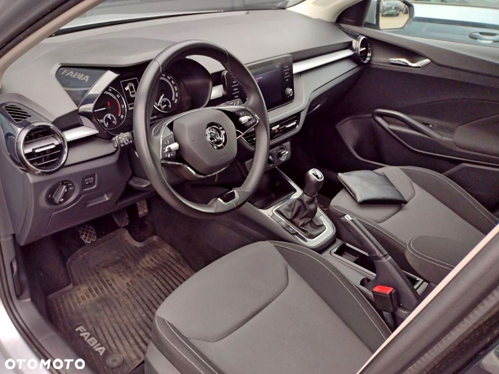 Skoda Fabia 1.0 TSI Ambition - 2