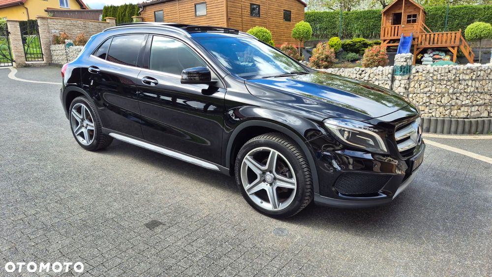 Mercedes-Benz GLA 200 7G-DCT AMG Line - 41