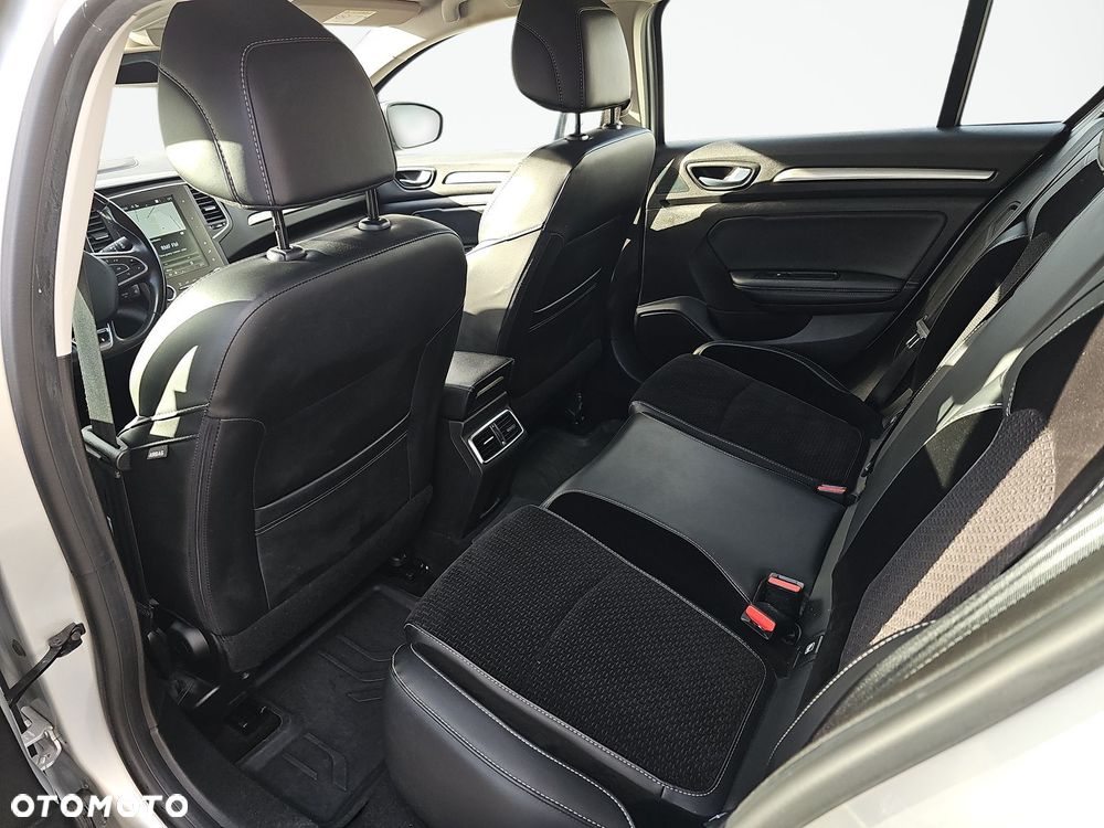 Renault Megane 1.5 Blue dCi Intens - 13