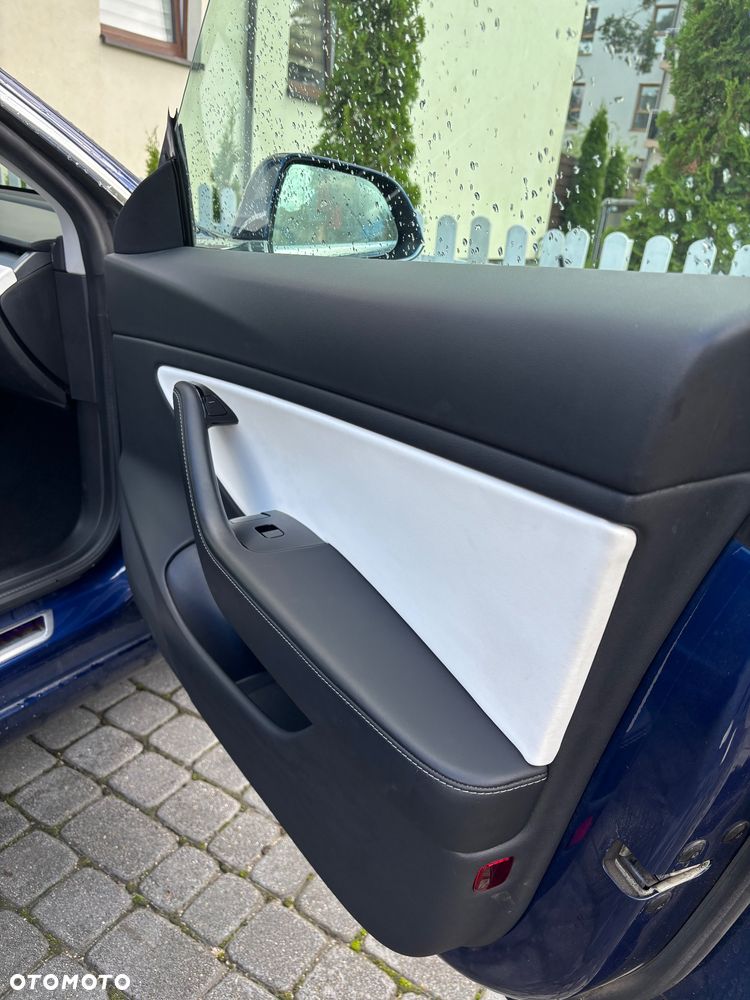 Tesla Model 3 - 19