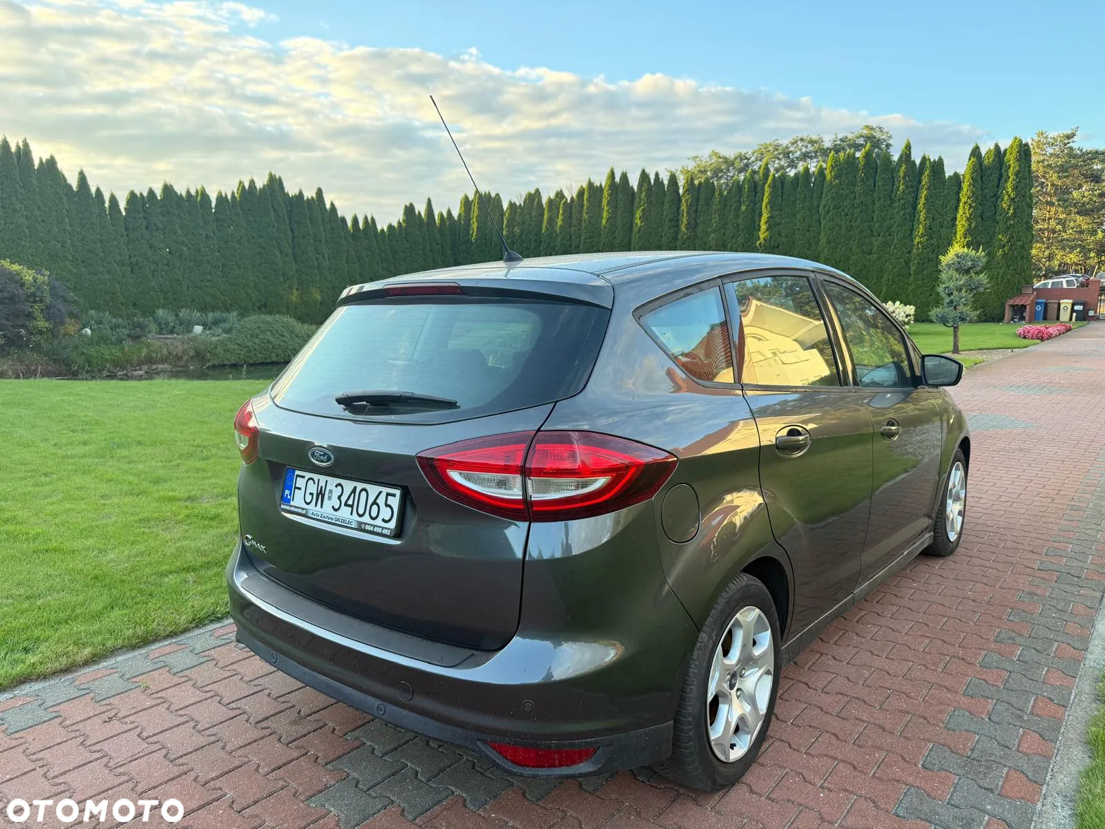 Ford C-MAX 1.5 TDCi Start-Stop-System Trend - 13