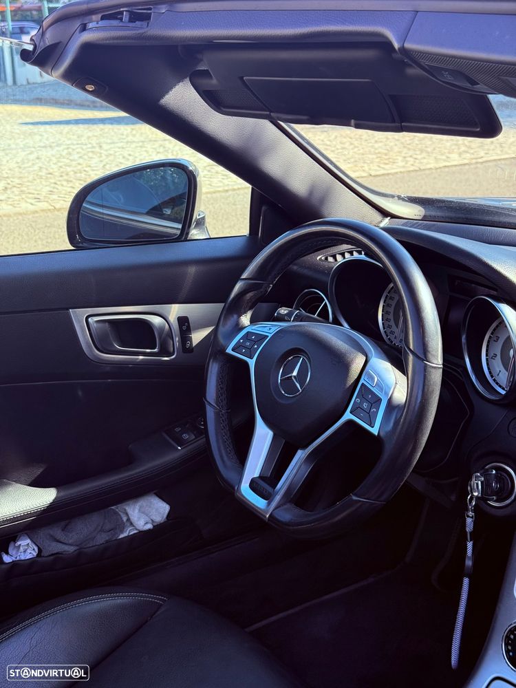 Mercedes-Benz SLK 200 (BlueEFFICIENCY) 7G-TRONIC — fotografia 13