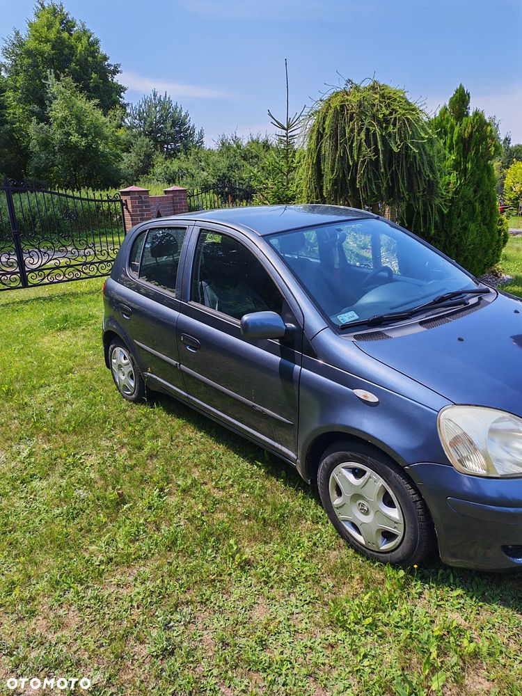 Toyota Yaris 1.3 Sol - 3