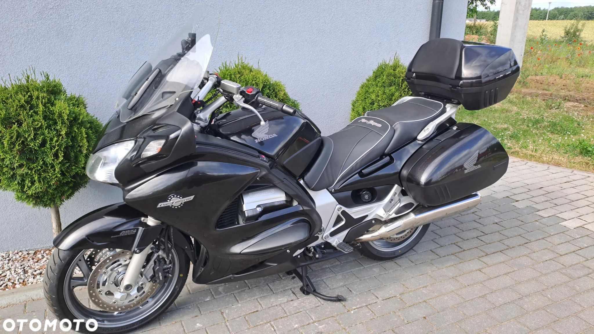 Honda ST - 6