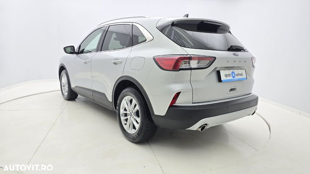 Ford Kuga - 8