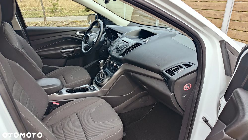 Ford Kuga 2.0 TDCi 2x4 Trend - 16