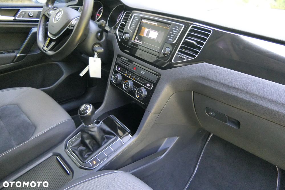Volkswagen Golf Sportsvan SV 1.6 TDI BMT Highline - 18