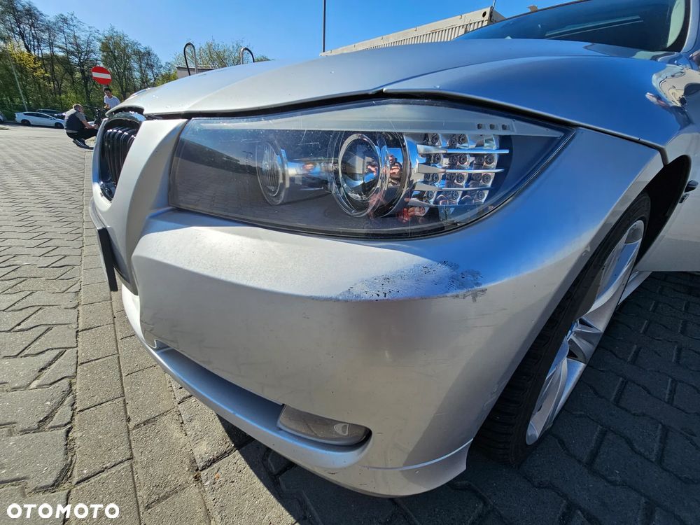 BMW Seria 3 335i xDrive - 7