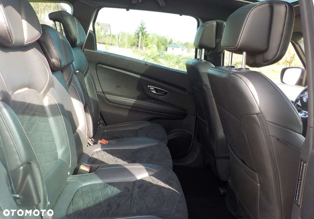 Renault Grand Scenic - 18