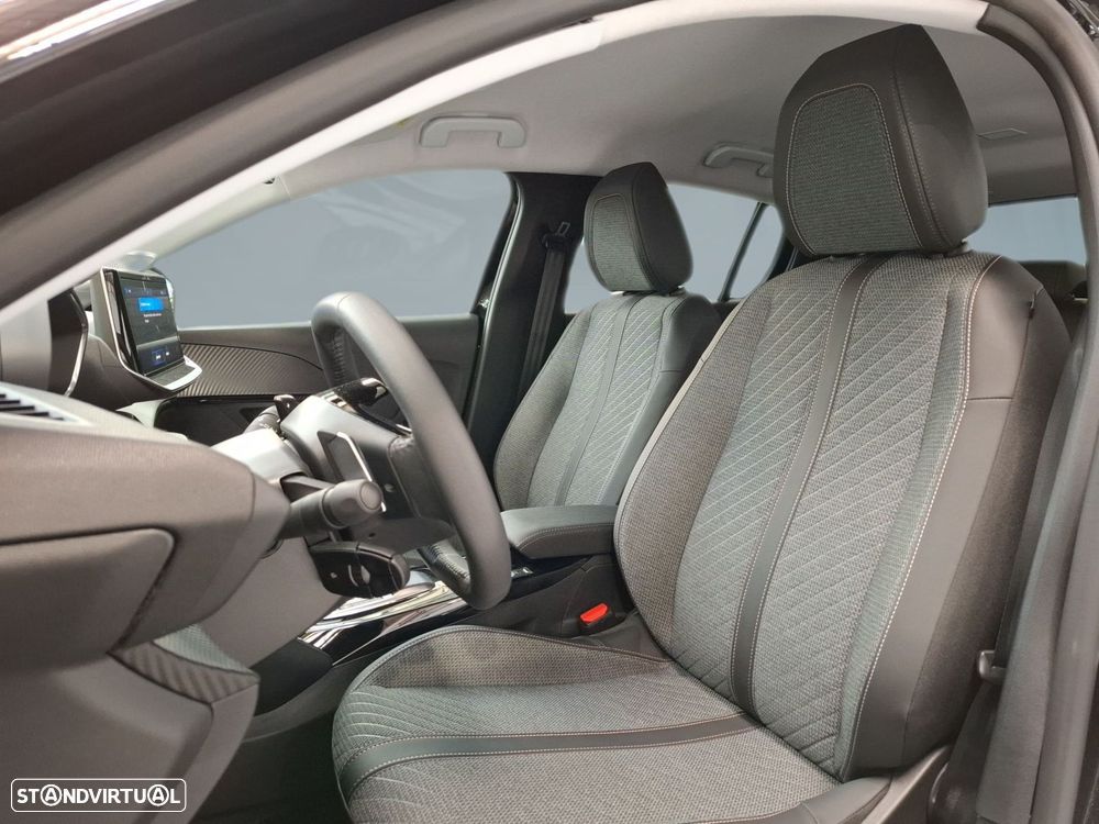 Peugeot 208 1.2 Hybrid Allure e-DCS6 - 11