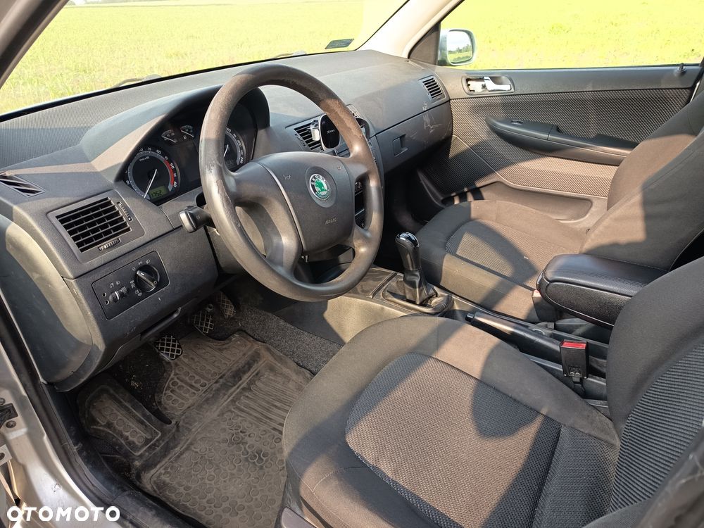 Skoda Fabia - 3