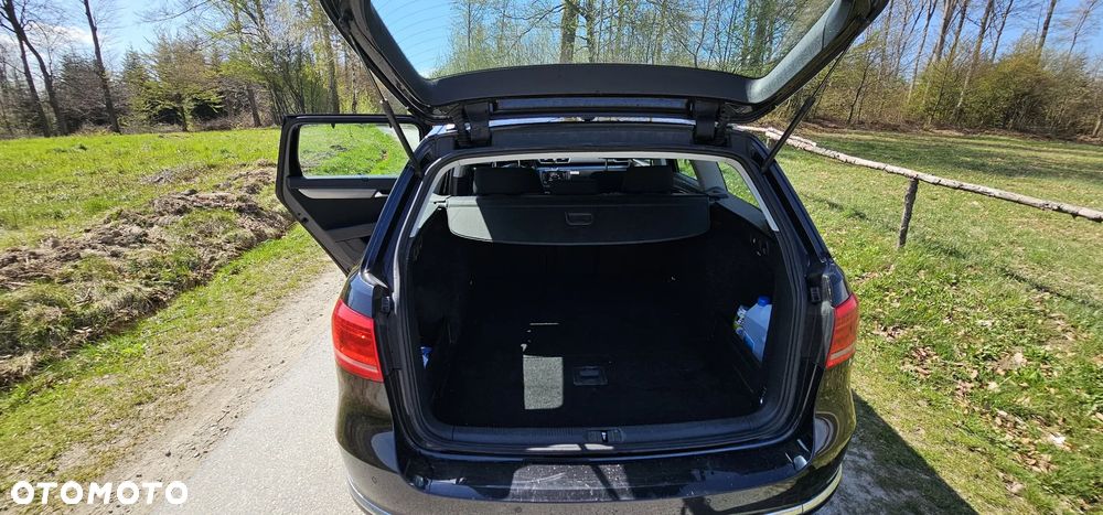 Volkswagen Passat 2.0 TDI Comfortline - 13