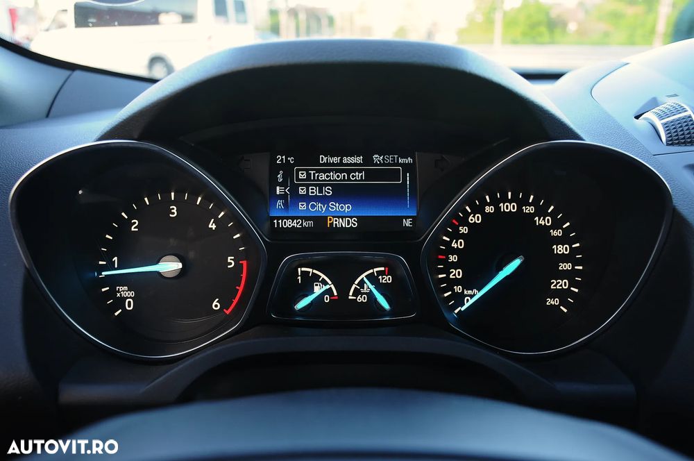 Ford Kuga 2.0 TDCi 4WD Powershift ST-Line - 21