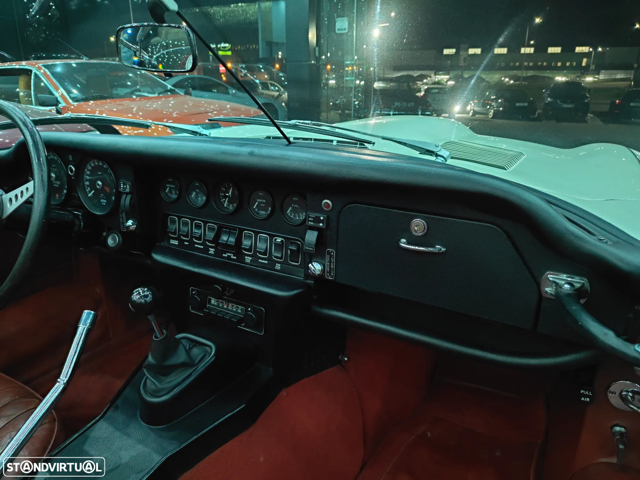 Jaguar E-Type - 22