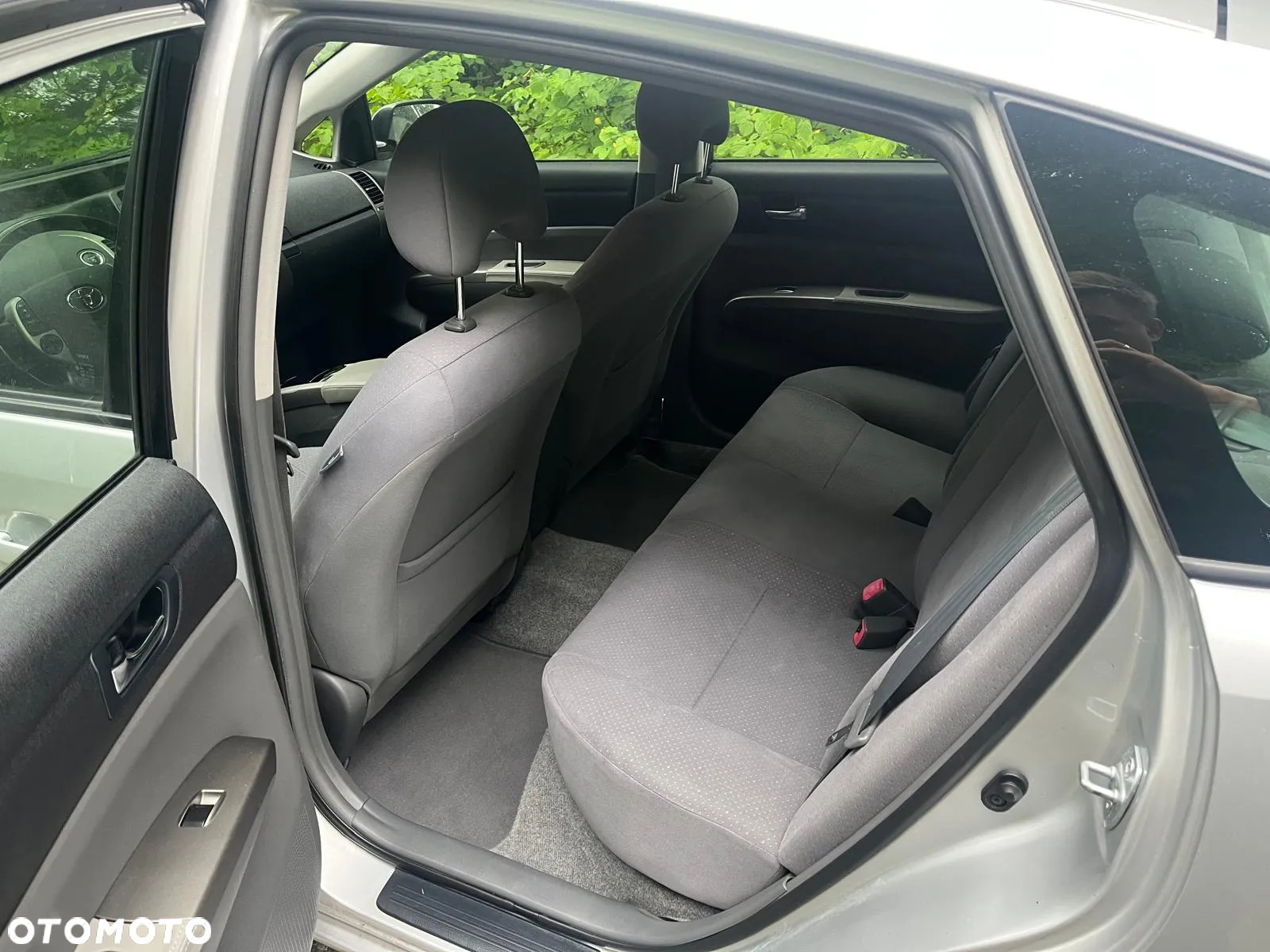 Toyota Prius (Hybrid) Sol - 10