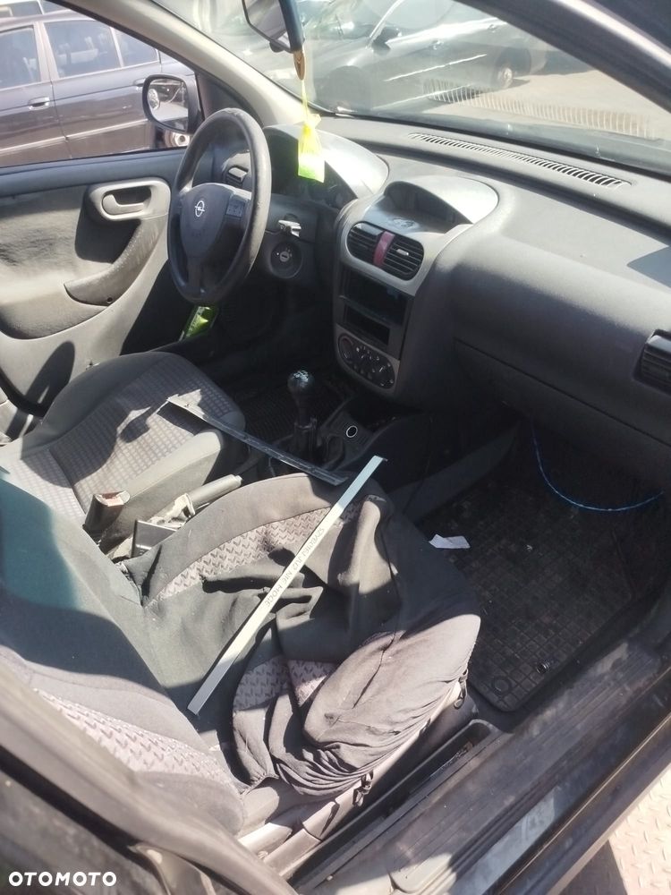 Opel Corsa C na części - 6
