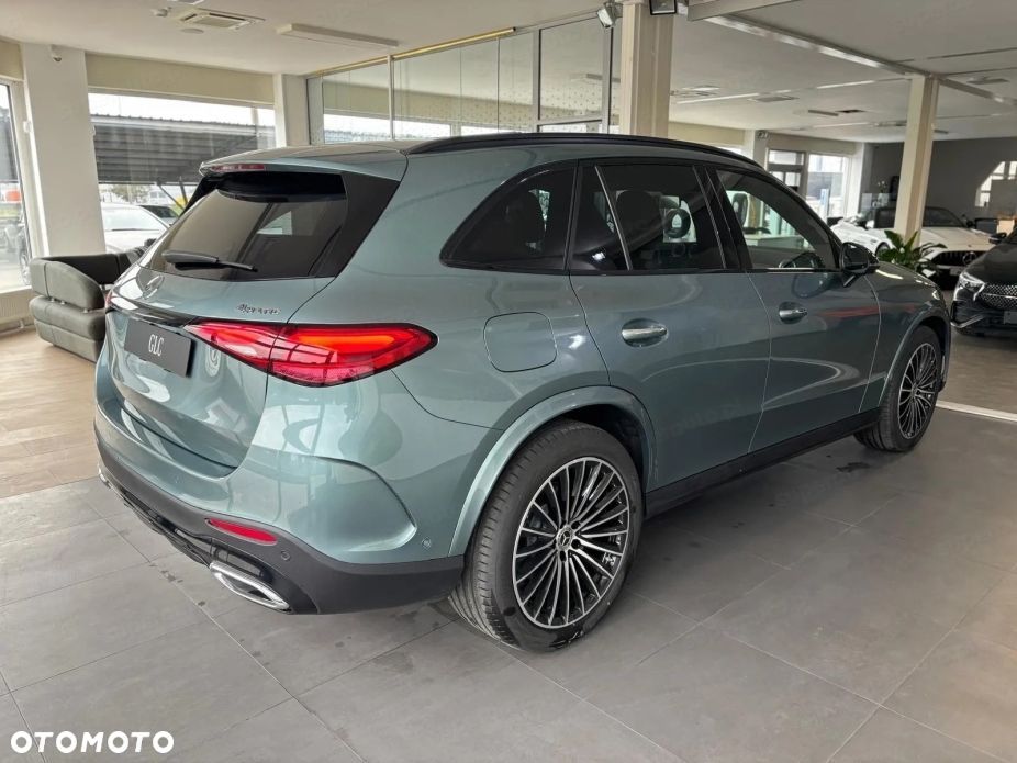 Mercedes-Benz GLC - 4