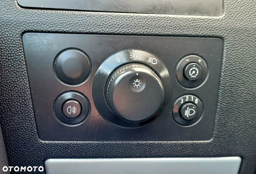 Opel Zafira 1.9 CDTI Essentia - 12