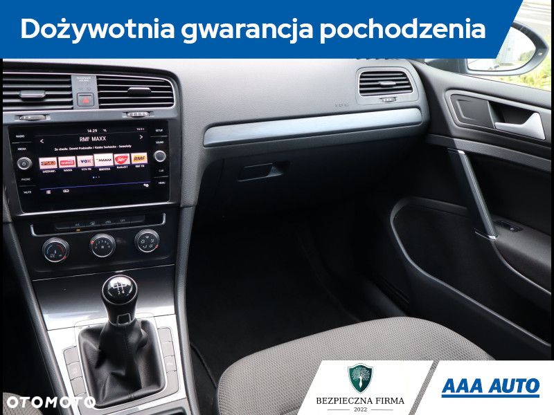 Volkswagen Golf - 9
