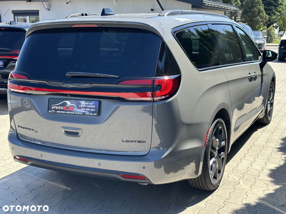 Chrysler Pacifica - 19