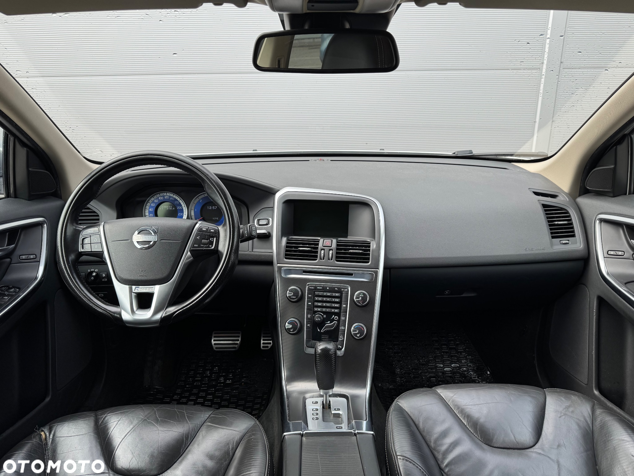 Volvo XC 60 D4 AWD Geartronic RDesign - 15