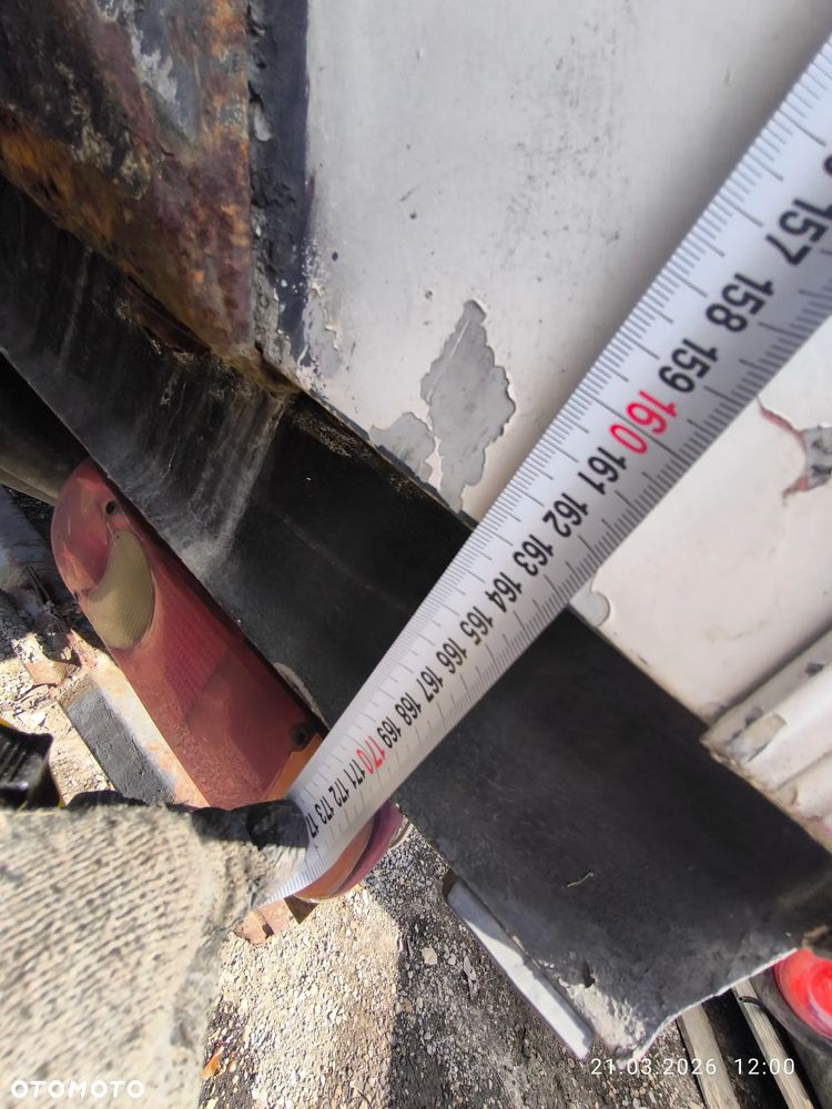 KONTENER IZOTERMA+ WINDA MAN - 4