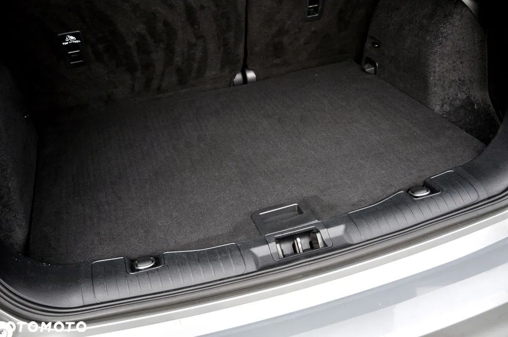 Ford Kuga 2.0 EcoBlue AWD ST-Line X - 26