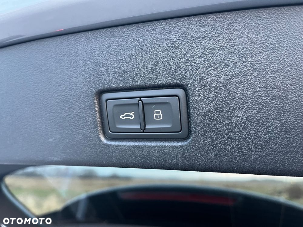 Audi Q4 e-tron e-tron 50 quattro - 37