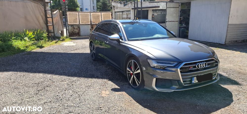 Audi S6 Avant - 11
