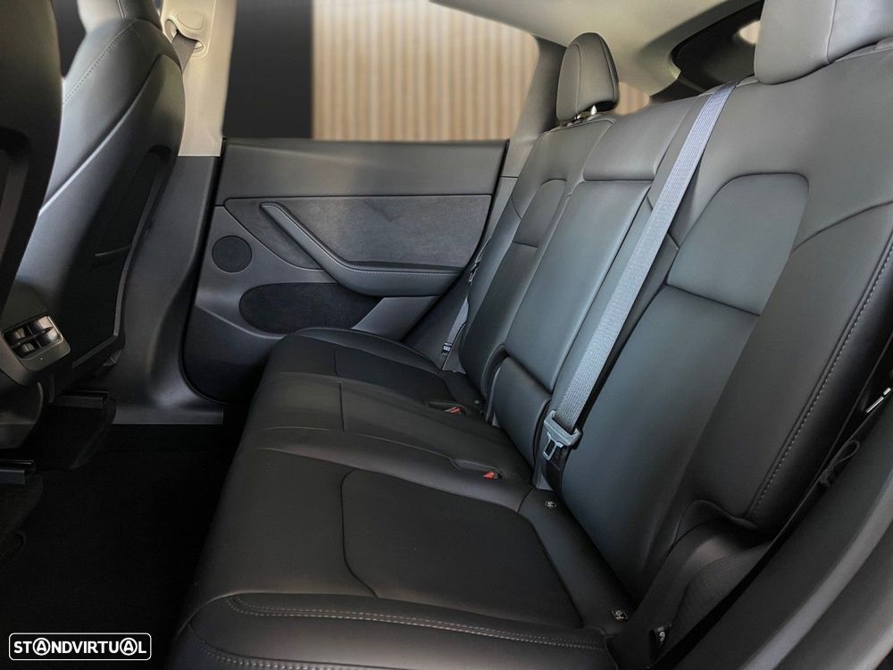 Tesla Model Y Standard - 8