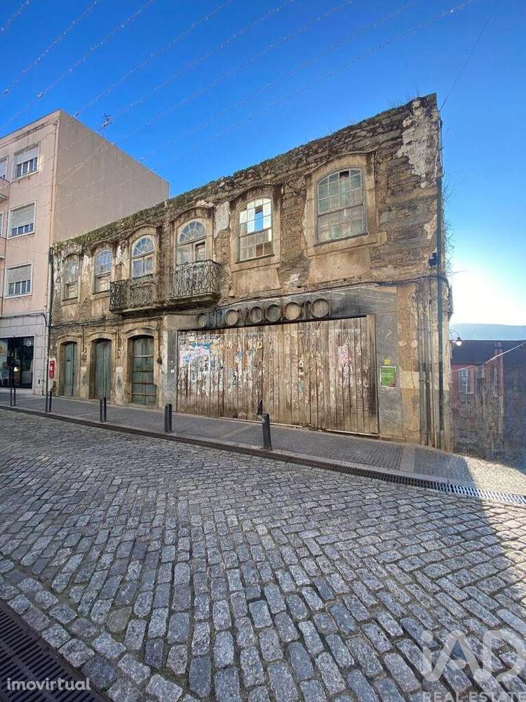 Prédio em Peso da Régua e Godim de 1092,00 m2 - Grande imagem: 5/30