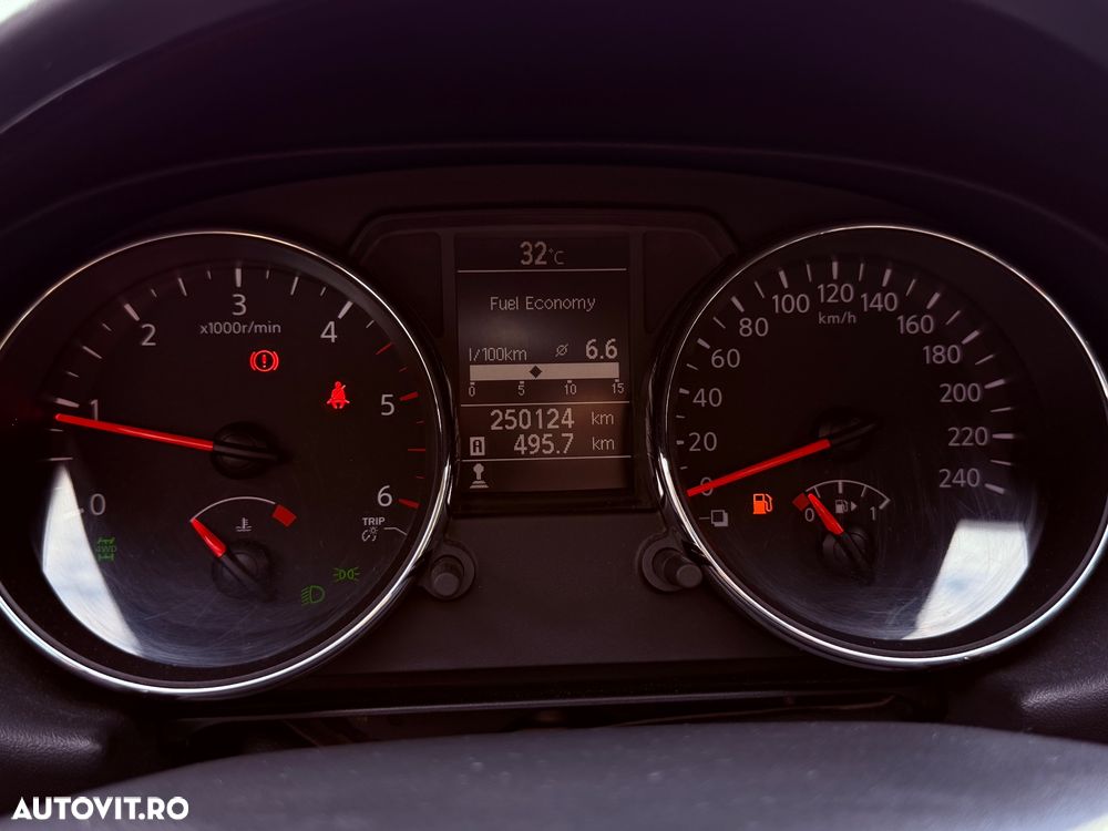 Nissan Qashqai+2 1.6 dCi DPF 4x4 Start/Stop acenta - 22