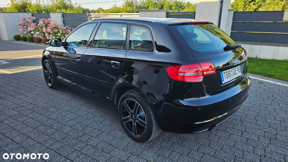 Audi A3 Sportback 1.6 S line Sportpaket plus - 7