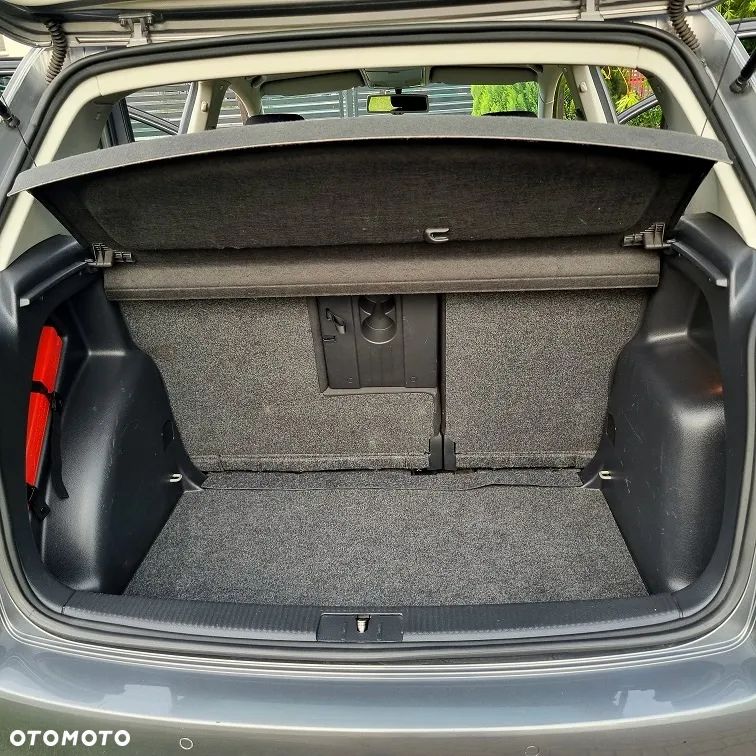Volkswagen Golf Plus 1.6 TDI Comfortline - 24