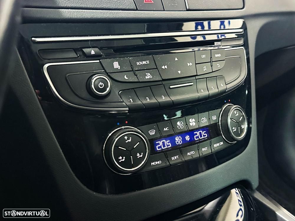 Peugeot 508 RXH 2.0 HDi Hybrid4 2-Tronic 104g - 44
