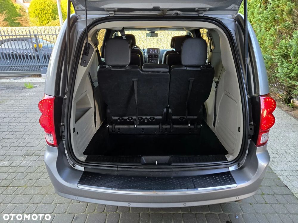 Dodge Grand Caravan 3.6 Express - 15