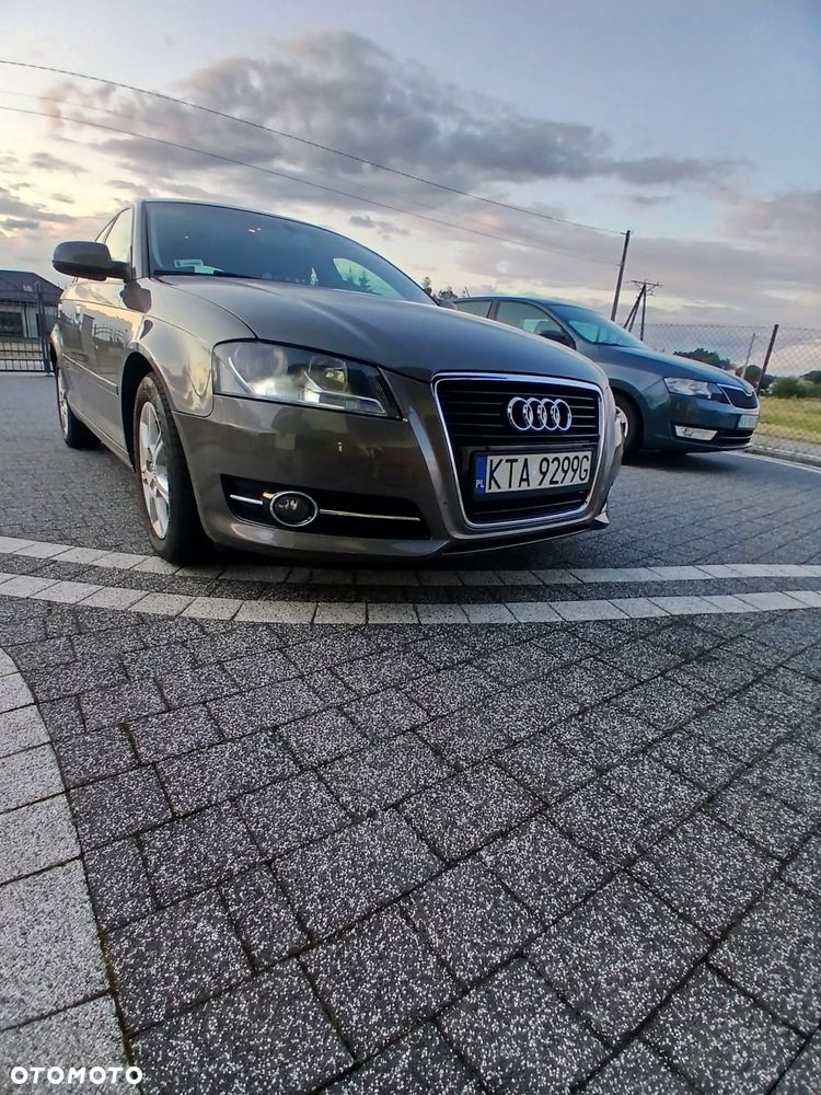 Audi A3 Sportback 1.6 TDI DPF Ambition S tronic - 1