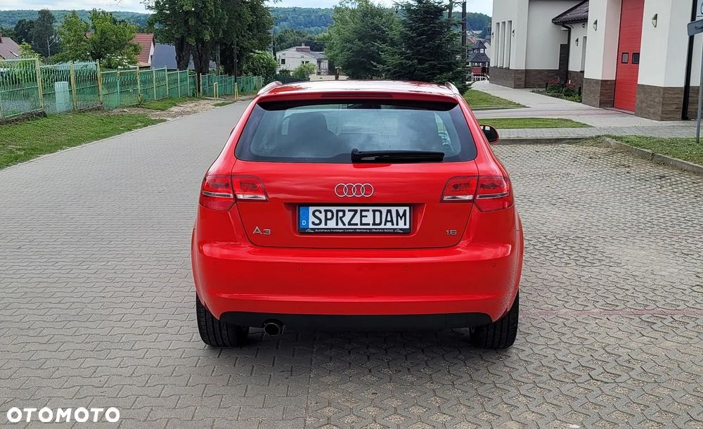Audi A3 Sportback 1.6 Attraction - 6