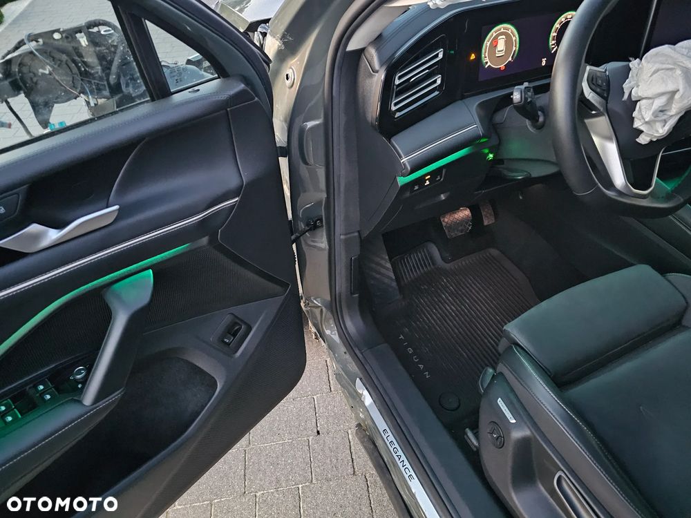 Volkswagen Tiguan 1.5 eTSI Elegance DSG - 20
