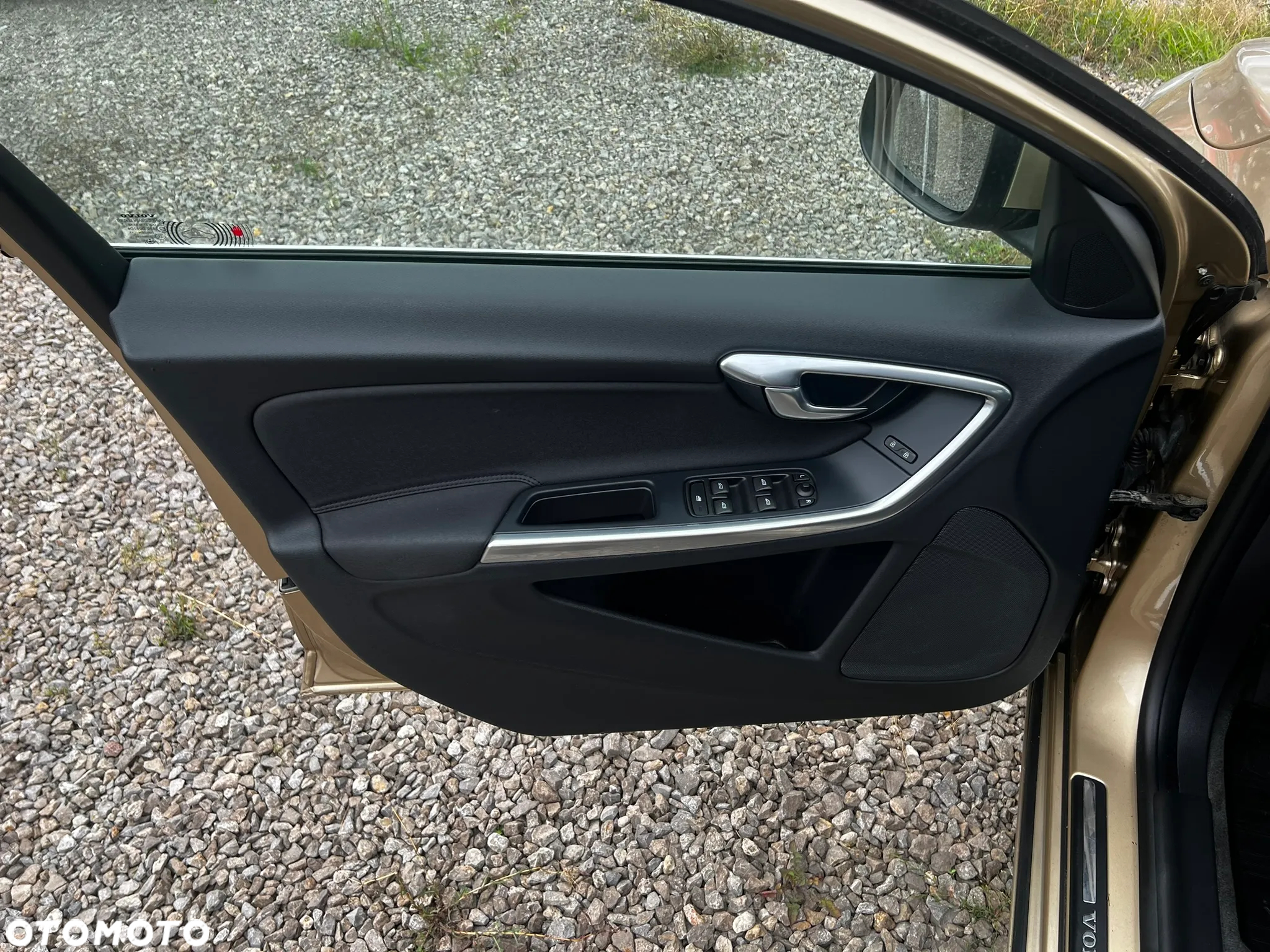 Volvo V60 DRIVe Momentum - 24